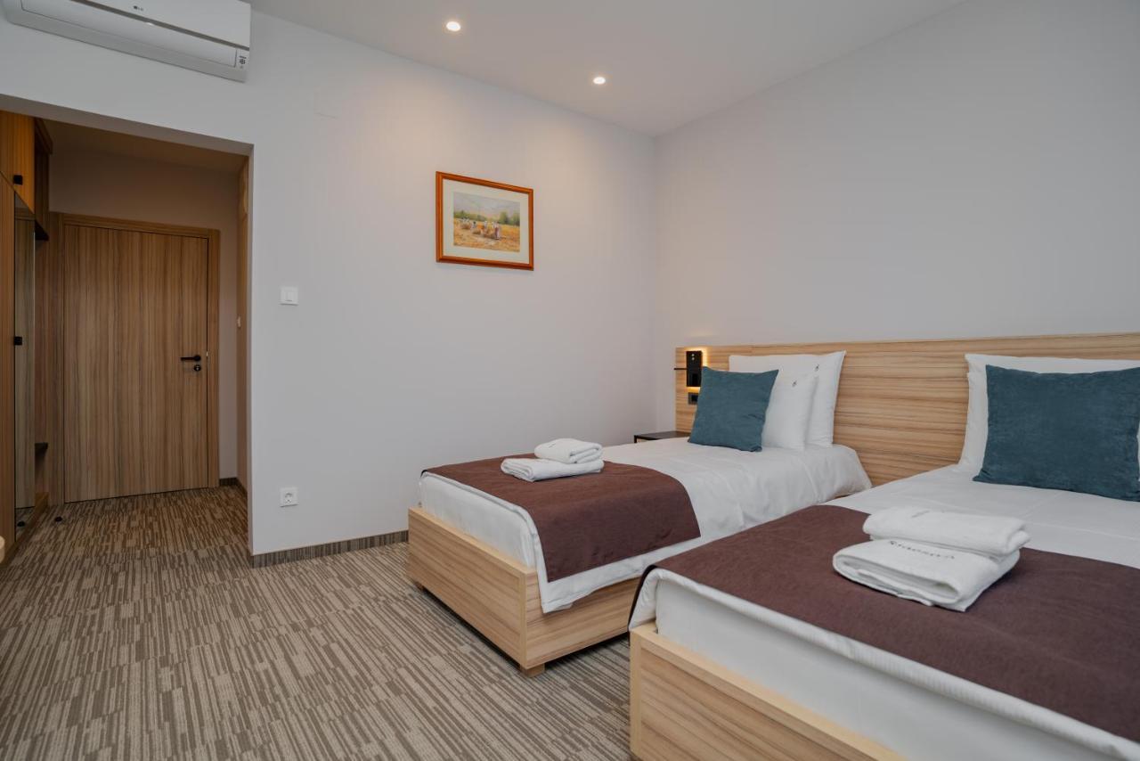 Maestro - Rooms & Restaurant Vukovar Bagian luar foto