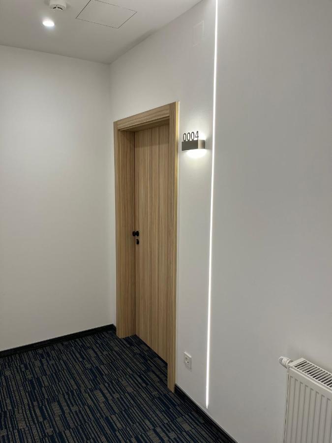 Maestro - Rooms & Restaurant Vukovar Bagian luar foto