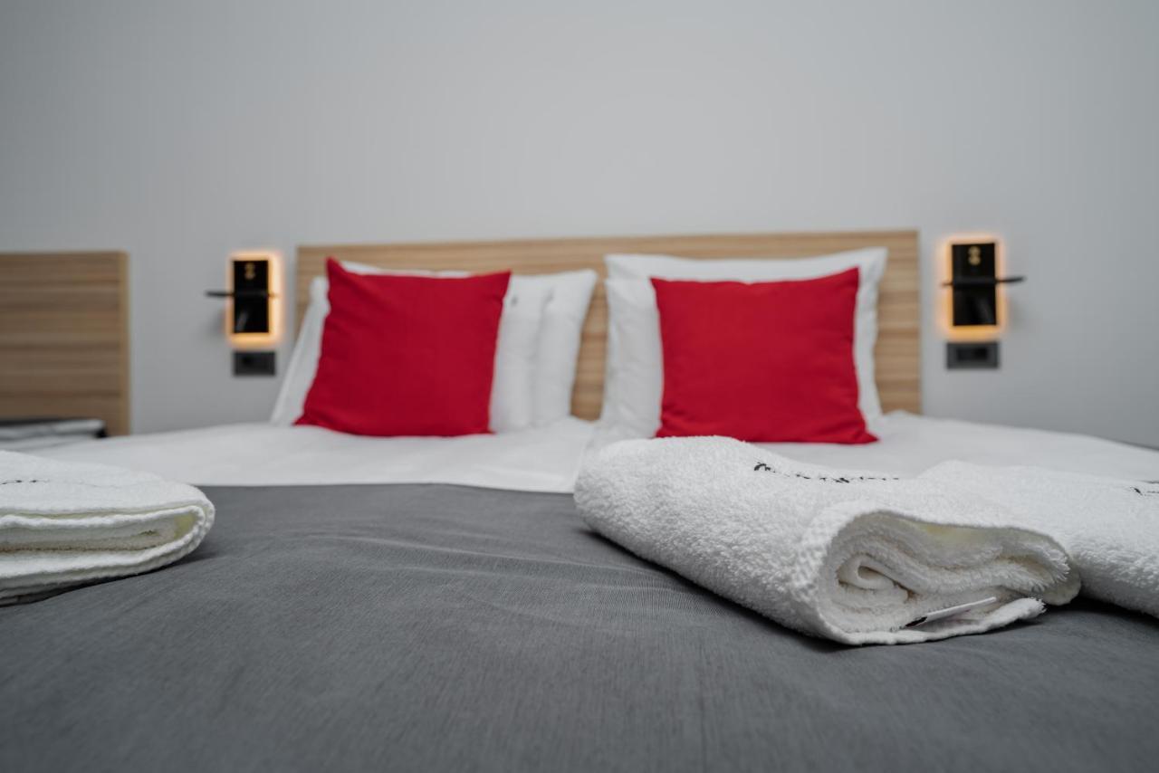 Maestro - Rooms & Restaurant Vukovar Bagian luar foto
